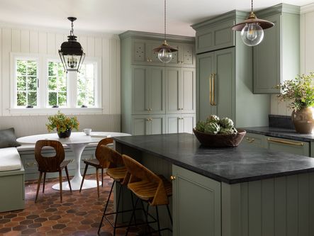 Home Tour | Heidi Caillier’s N28 Tudor