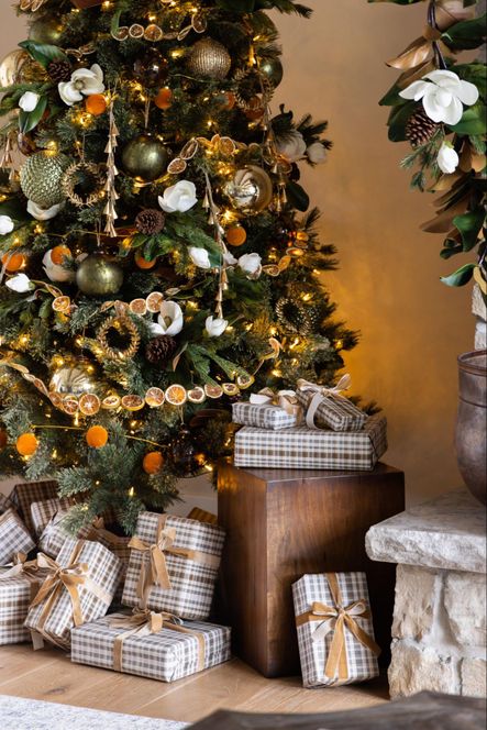 Shop The Look: Nostalgic Holiday Décor