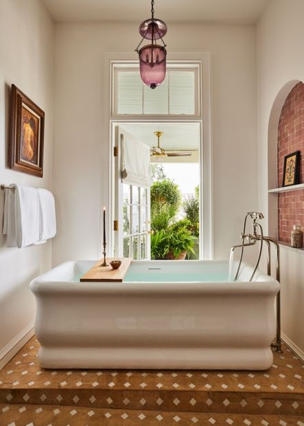 Home Tour | Classic Charleston Charm Meets Modern Comfort: Exploring Basic Projects' Project 20