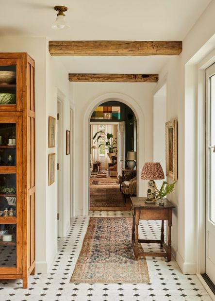 Home Tour | Classic Charleston Charm Meets Modern Comfort: Exploring Basic Projects' Project 20