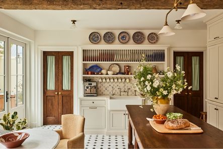 Home Tour | Classic Charleston Charm Meets Modern Comfort: Exploring Basic Projects' Project 20