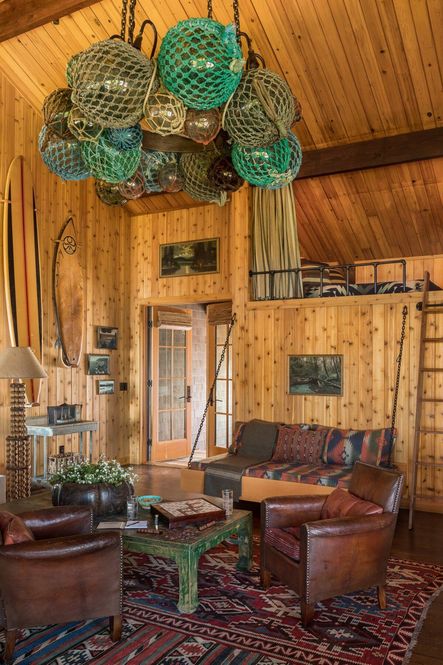 Home Tour | Hoedemaker Pfeiffer’s Whidbey Island Retreat