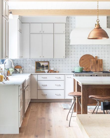 How to Style Vintage-Style Art in Your Home