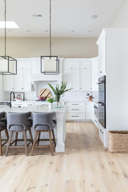 Styling an Old Favorite | Revisiting Lakeview