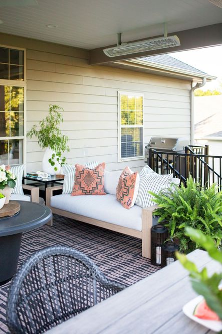 Shop the Look | Isle Brown/Black Rug, Monterey Outdoor Sofa