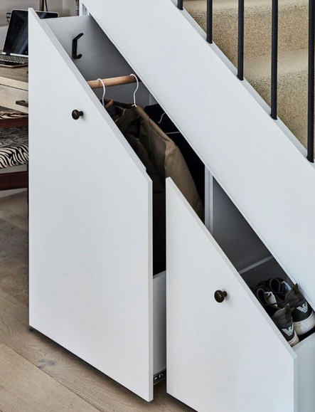The smaller spaces to the right of the workspace are the perfect size for a pair of drawers. With the absence of a mudroom, this provides an opportunity to neatly tuck away coats and shoes.