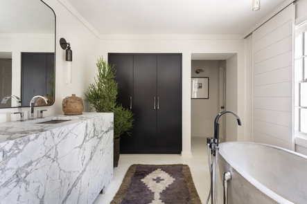 Home Tour | Traditional Charm Blends with Moody Organic Modern in Sean Anderson’s Kirby Woods
