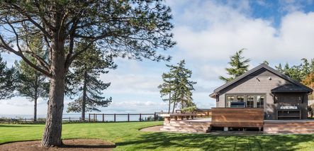 Home Tour | Hoedemaker Pfeiffer’s Whidbey Island Retreat