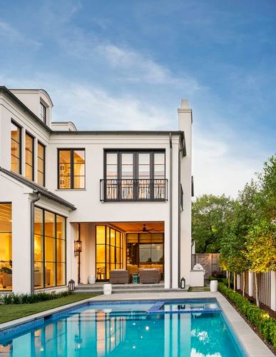 A dream-boat of a backyard rounds out this home, and creates a private oasis with gorgeous views inward through floor-to-ceiling windows.