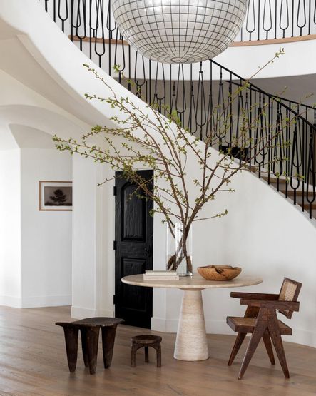 Home Tour | Discover the Pristine Serenity of Katie Hodges’ Highlands Project