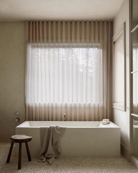 Home Tour | Exploring KaemingK's Lo House: A Harmonious Blend of Organic Modernism