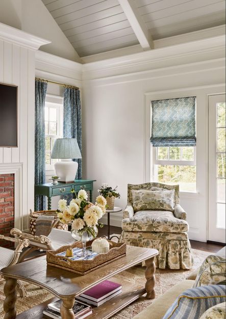 SHOP THE LOOK: Left Bank Marble Side Table