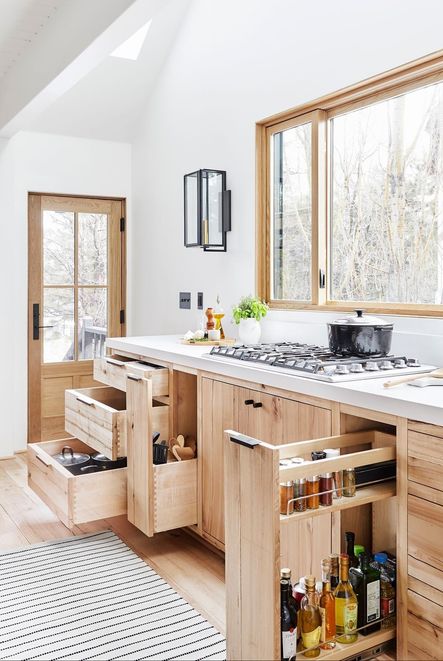 Design by Emily Henderson&nbsp;| Photography by Sara Tramp Ligorria | Image via House Beautiful