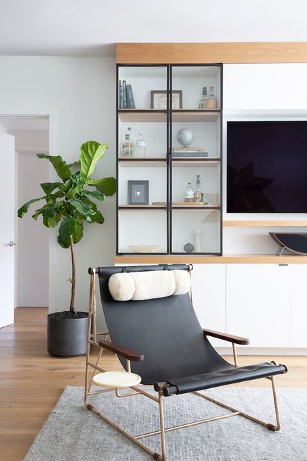 3 Reasons to Love the Leather Sling Chair