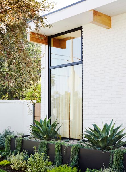 Home Tour | Barta Interior’s Mid-Century Modern California Casa