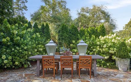 Landscape Design by Falkner Gardens | Photo by Jean Allsopp